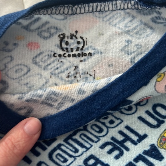 Size 5T Cocomelon 2 sets The Wheels On The Bus Pajamas sets - Picture 5 of 10